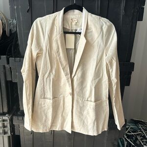 Hem &thread linen blazer